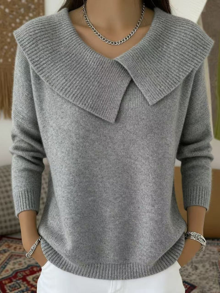 Lucia | Pull élégant à col doux