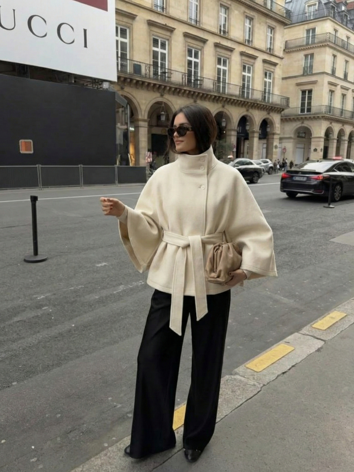 Chloe™ | Veste Cape à Col Montant avec Ceinture